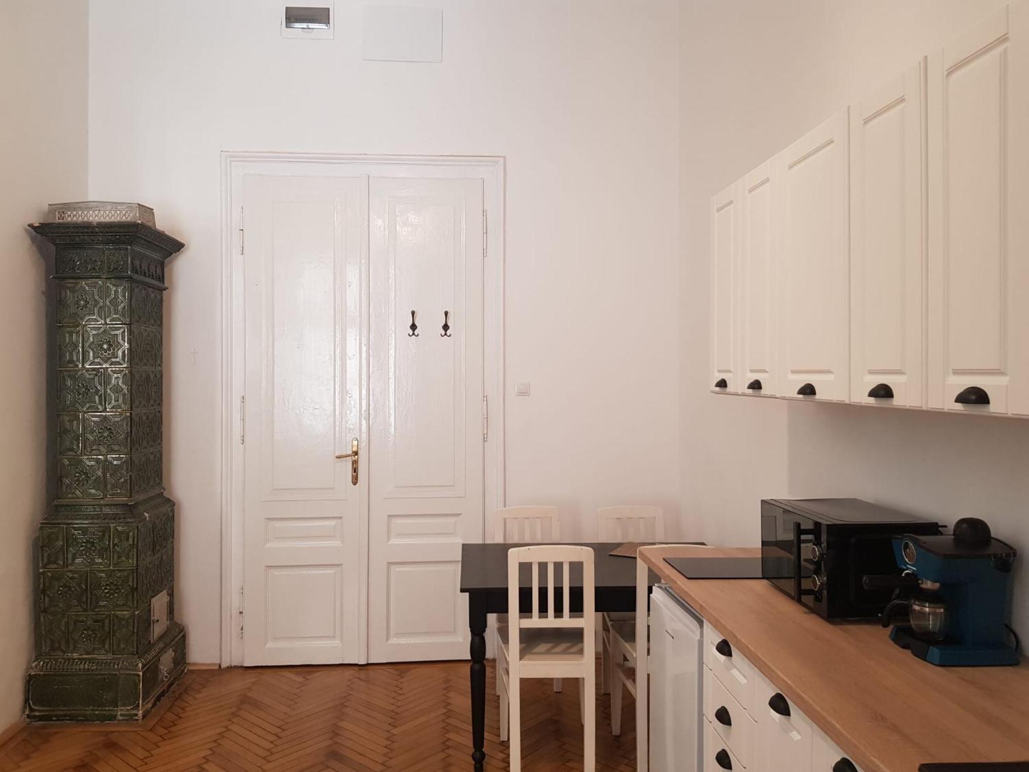 Liberte Apartments Орадя Номер фото