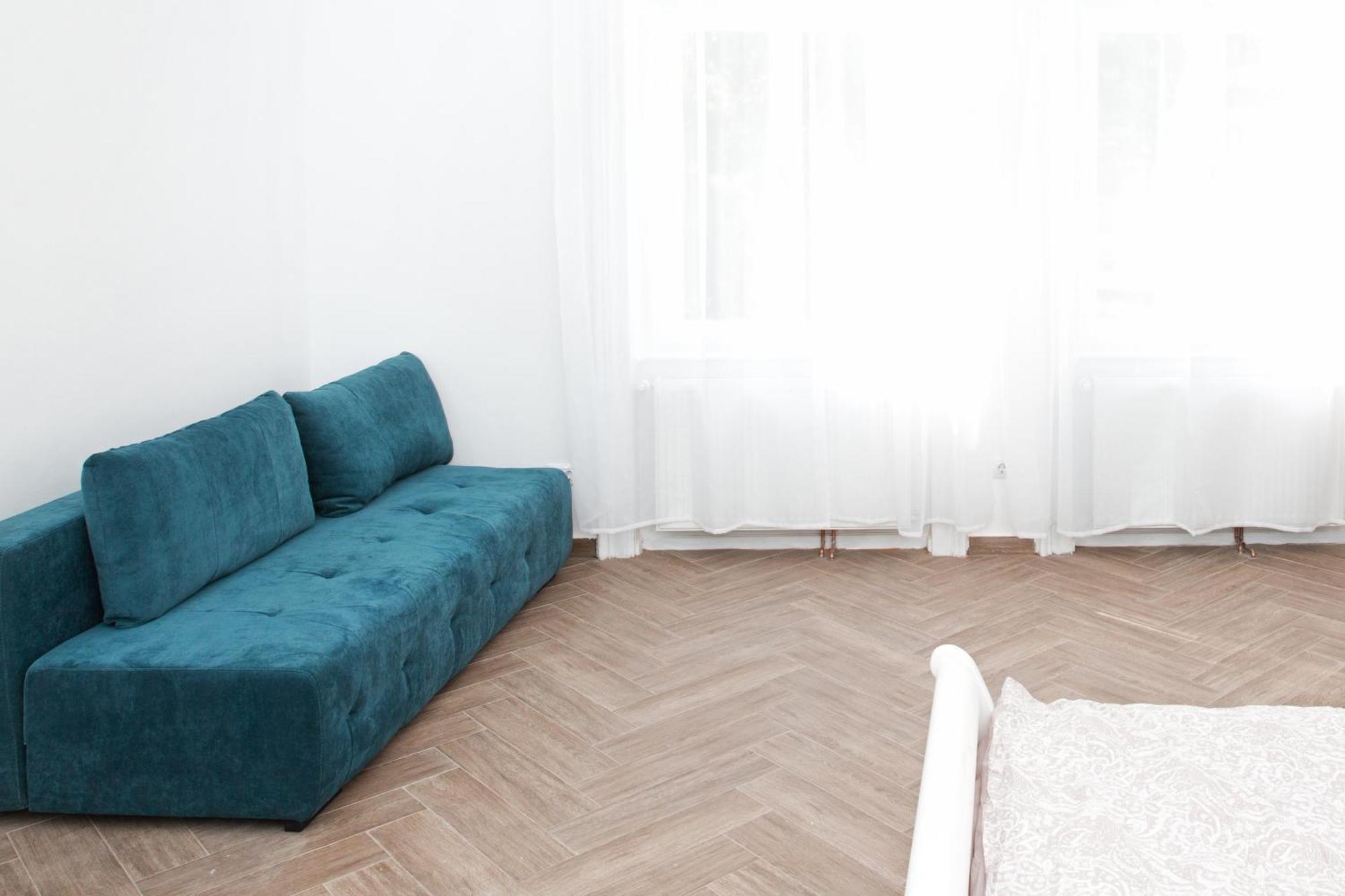 Liberte Apartments Орадя Экстерьер фото