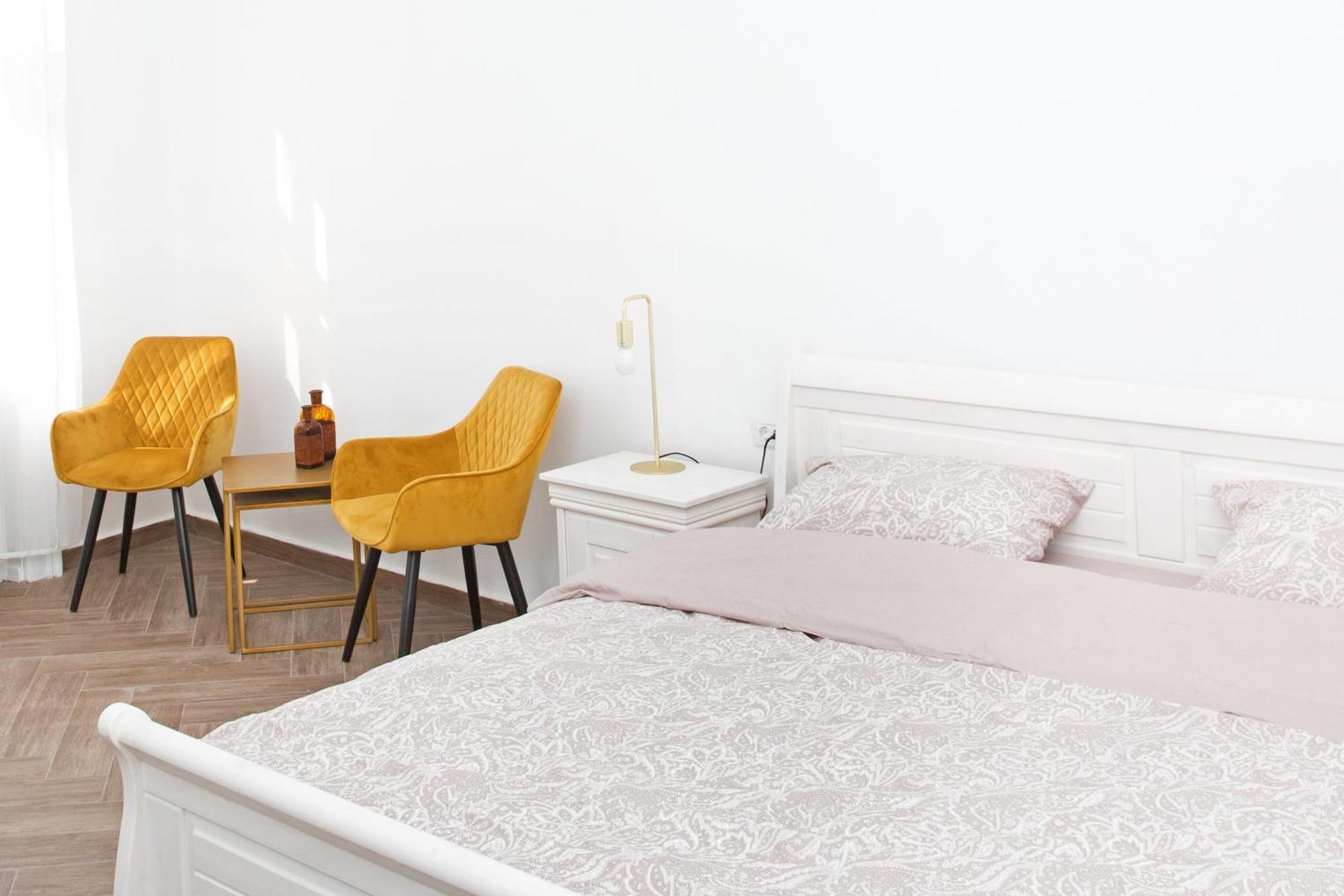 Liberte Apartments Орадя Экстерьер фото
