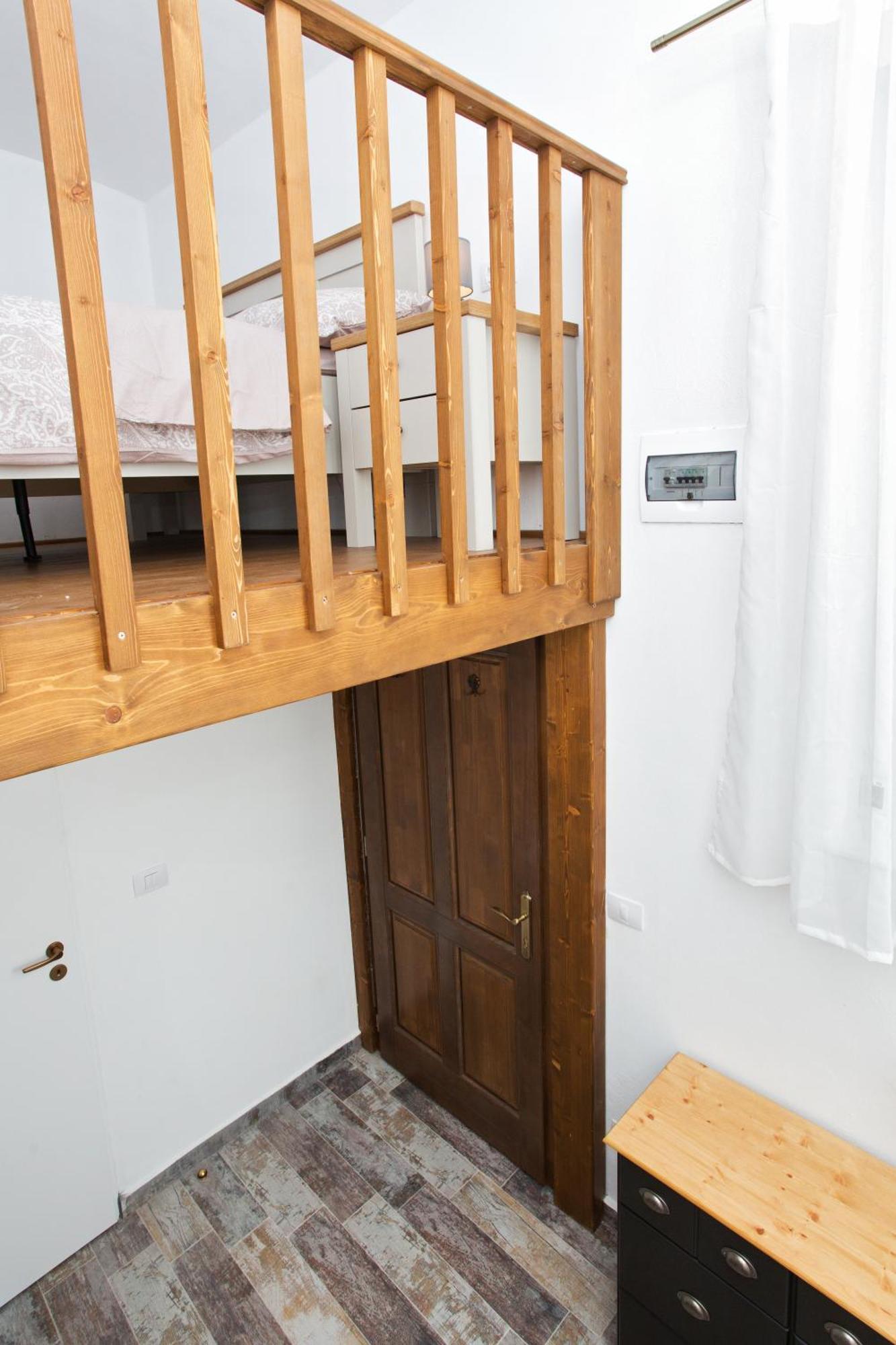 Liberte Apartments Орадя Экстерьер фото